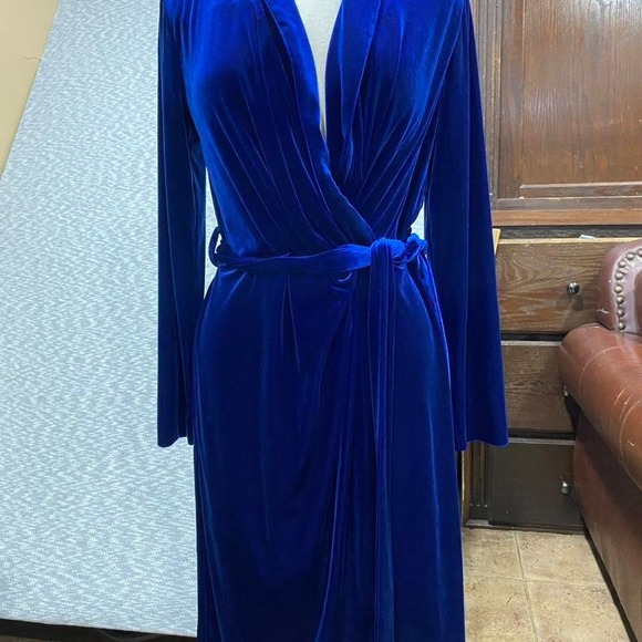 Calvin Klein blue below the knee long sleeves women size 14. SKU958 - Picture 2 of 8